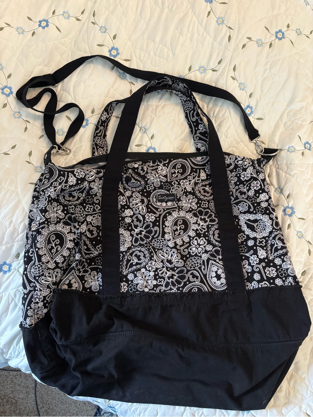 Thirty-One Weekender Tote Bag - Picture 5 of 7